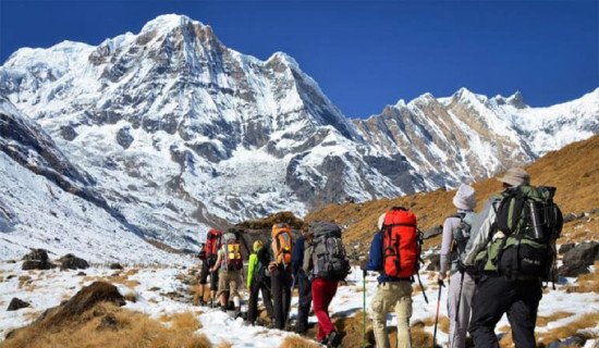 Administration advises tourists against undertaking trek