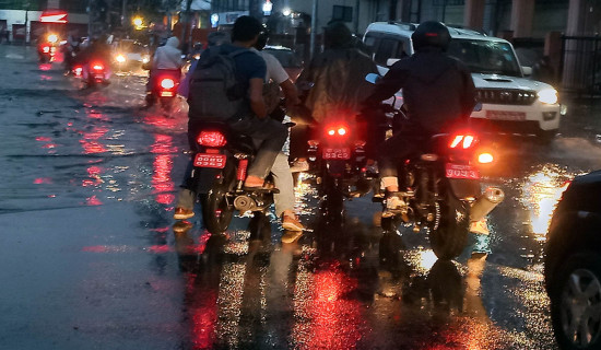 Vehicles started turning back to Kathmandu Valley