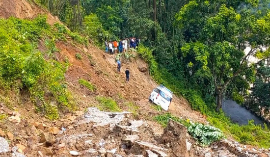 Landslides obstruct Mechi highway in many places