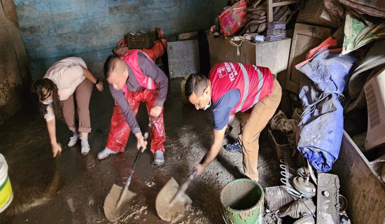 YCL mobilized in Balkhu area to clean inundated houses