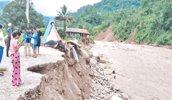 Floods, landslides inflict Rs. 4.63 billion damage to roads, bridges