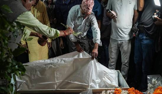Bipin Joshi's last rites conducted on Mahakali river bank