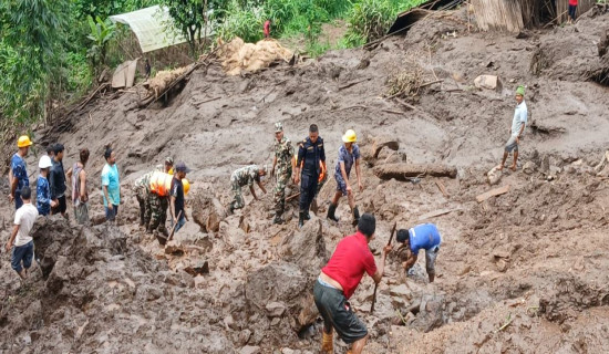 Pakistani Embassy lends support to disasters survivors in Ilam