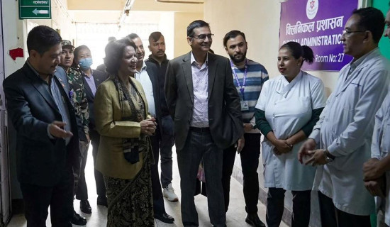 Energy Minister consults with former Energy Secretaries