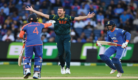 Hazlewood stars as Australia ease past India to win second T20