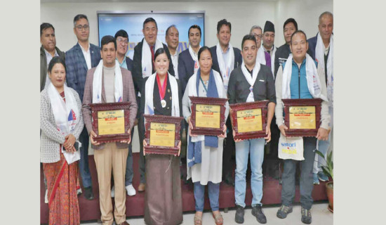 Climbers, journos feted on 52nd NMA Day