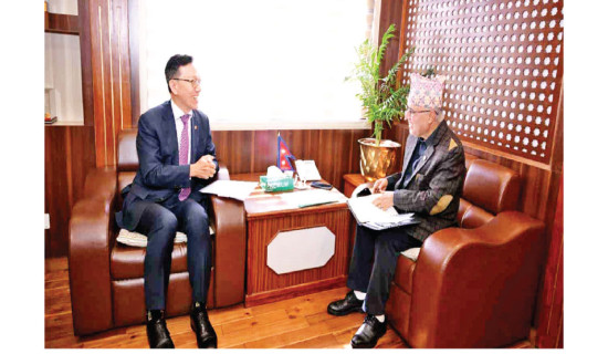 SKorean envoy calls on Finance Minister