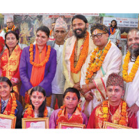 3 dead, more than 800 people injured in Iran earthquake