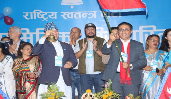 Climate change impact: water crisis empties village