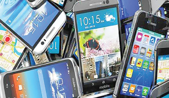 Smartphone imports up in 3 months