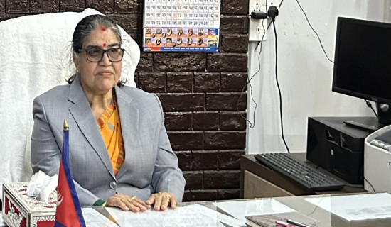 Unseasonal rain damages paddy planted in 10,000 hectares  of land