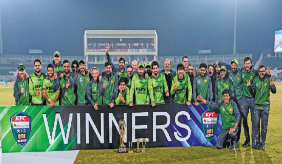 Pakistan sweep Sri Lanka 3-0 in ODI series