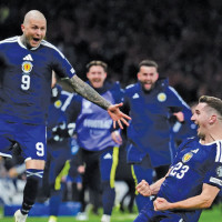 Russia kills 16 in Ukraine