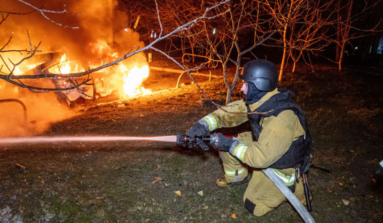 Russia kills 16 in Ukraine