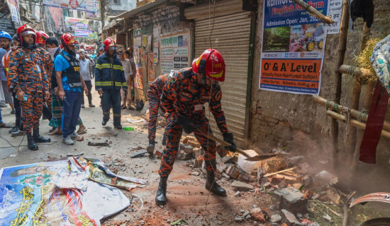 Bangladesh quake kills six