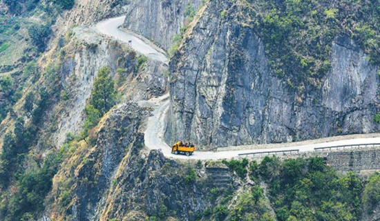 Kanti Lokpath obstructed