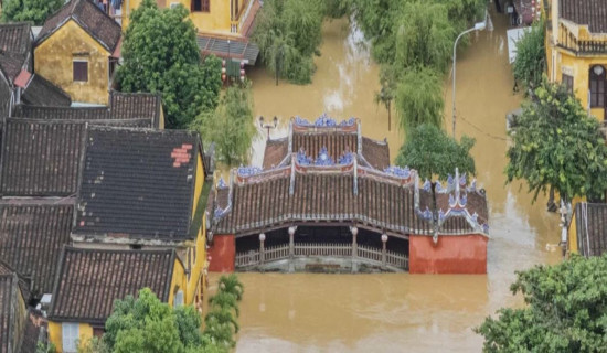 Vietnam flooding death toll rises to 90