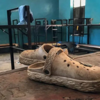 Astronomers discover massive gas bridge linking two dwarf galaxies