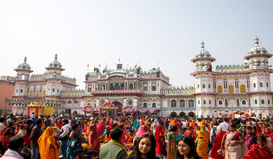 Bibah Panchami today: People throng Janaki temple