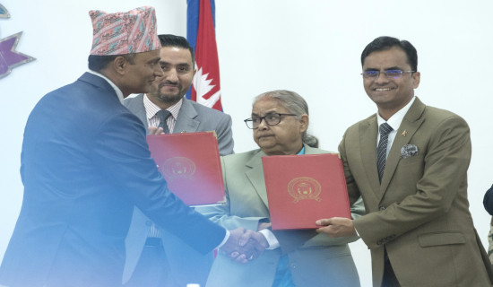 Gorkhapatra joins Social Security Fund, MoU exchanged