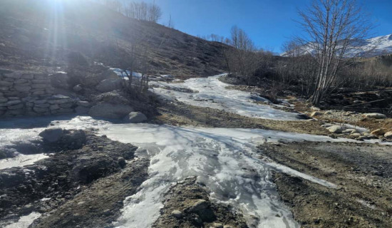 Frozen roads, streams and taps in Mustang  (Photo Feature)