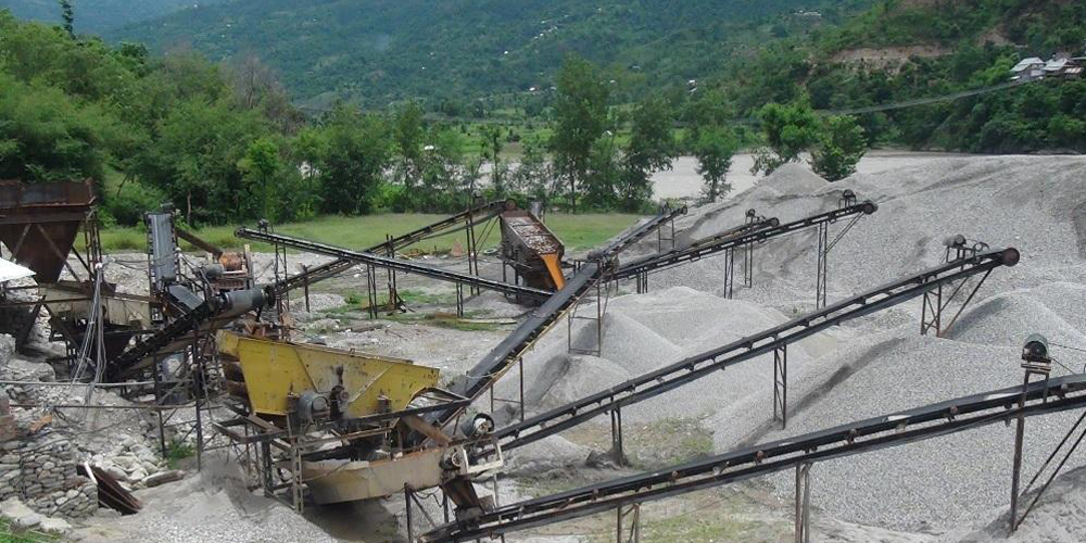 Illegally run mining industry closed