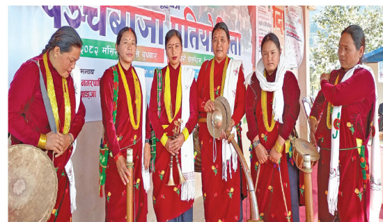 Mothers play Panche Baja against gender issue