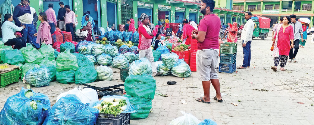 Vegetable prices surge as October rain hit production