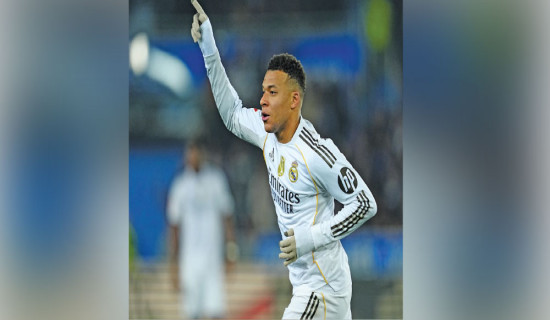 Mbappé scores in his return from injury