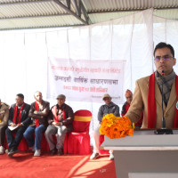 Brain implants help paralysed man to walk again