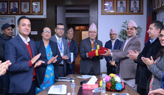 Govt unveils consolidated financial statements