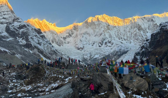 Around 300,000 foreign tourists visit Annapurna area in 2025