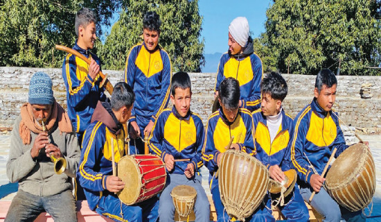 Tamghas students keep Naumati Baja alive