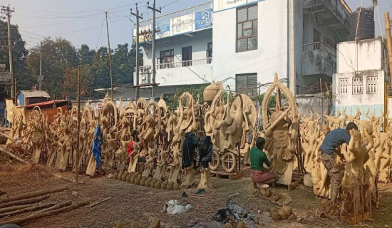 Clay idol makers in pressure with Saraswati Pooja around corner