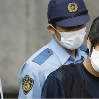 Gold price up by 10,400