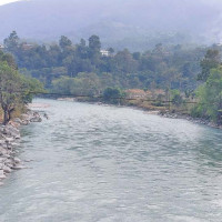 Lack of bridge on Ugratara-Melauli road creates travel challenges