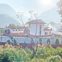 Lack of bridge on Ugratara-Melauli road creates travel challenges