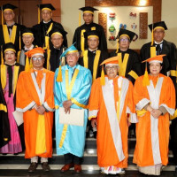 71 border pillars of no-men's land being repaired