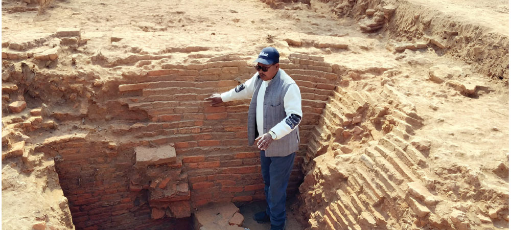 Square Palace with natural water source discovered in Panditpur