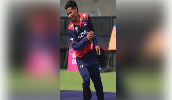 Former prime ministers facing tough contenders