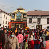 Gold, silver price declines