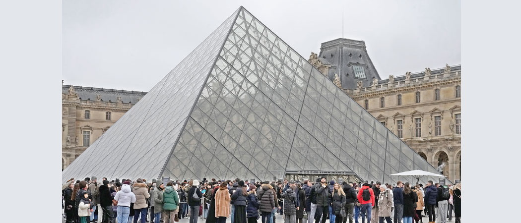 New Chief to steer Louvre after heist crisis