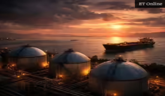 Top Indian LNG importer warns supply issues from Mideast war