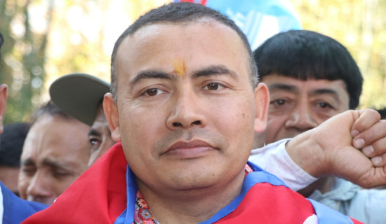 RSP’s Dr Amaresh Kumar Singh expands lead in Sarlahi Constituency-4