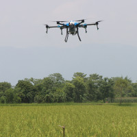 Woman weaving allo clothing in Fungling