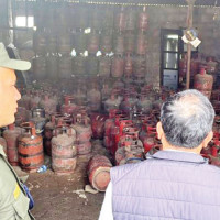 PM urges graduates to use knowledge for national prosperity