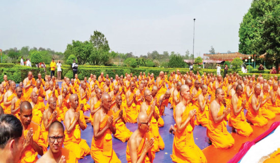 500 short-term monks ordained