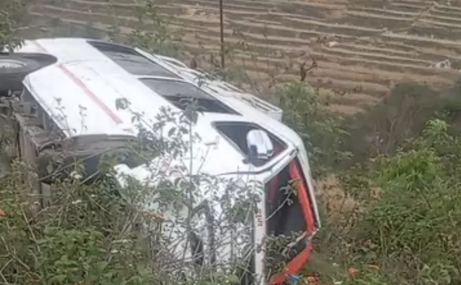 Four injured in Doti road mishap