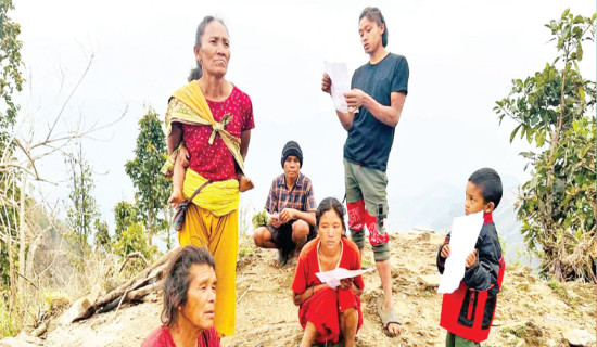 Vehicles started turning back to Kathmandu Valley