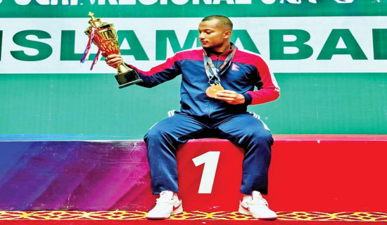 Dahal shines with double Gold in South Asian badminton